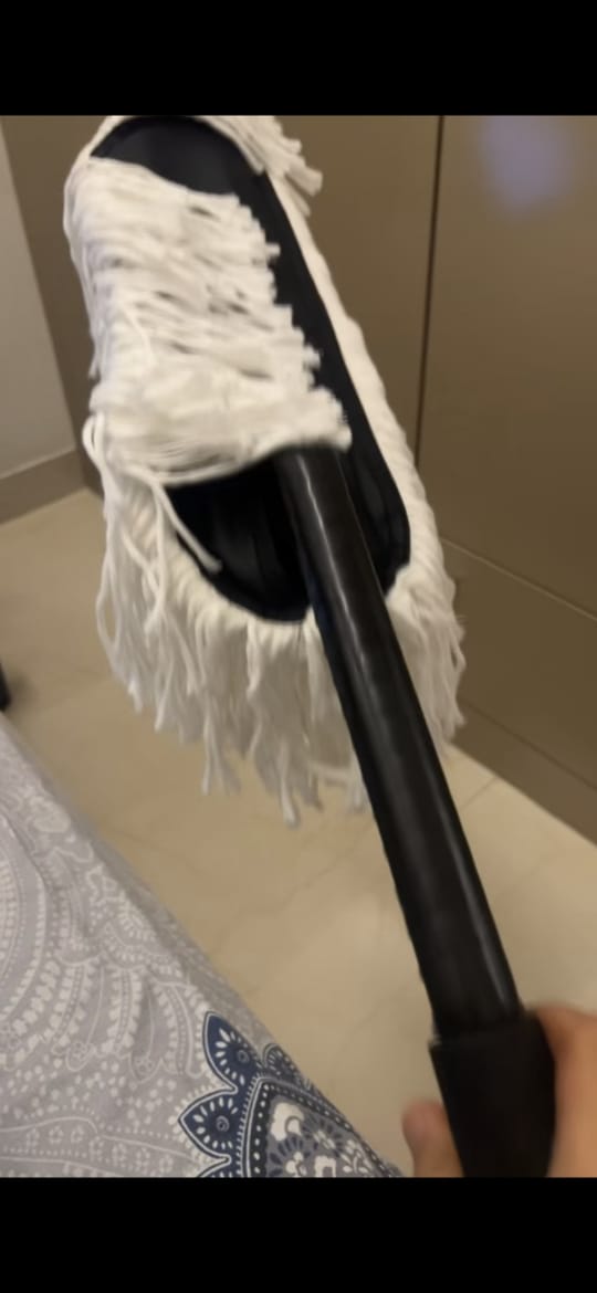 CRYSTAL SWIPE SiO2 WAX INFUSED CAR DUSTER